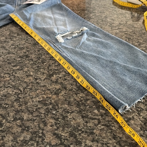 Tinseltown high rise flare Blue Distressed Jeans NWT 7/28 - Picture 13 of 13